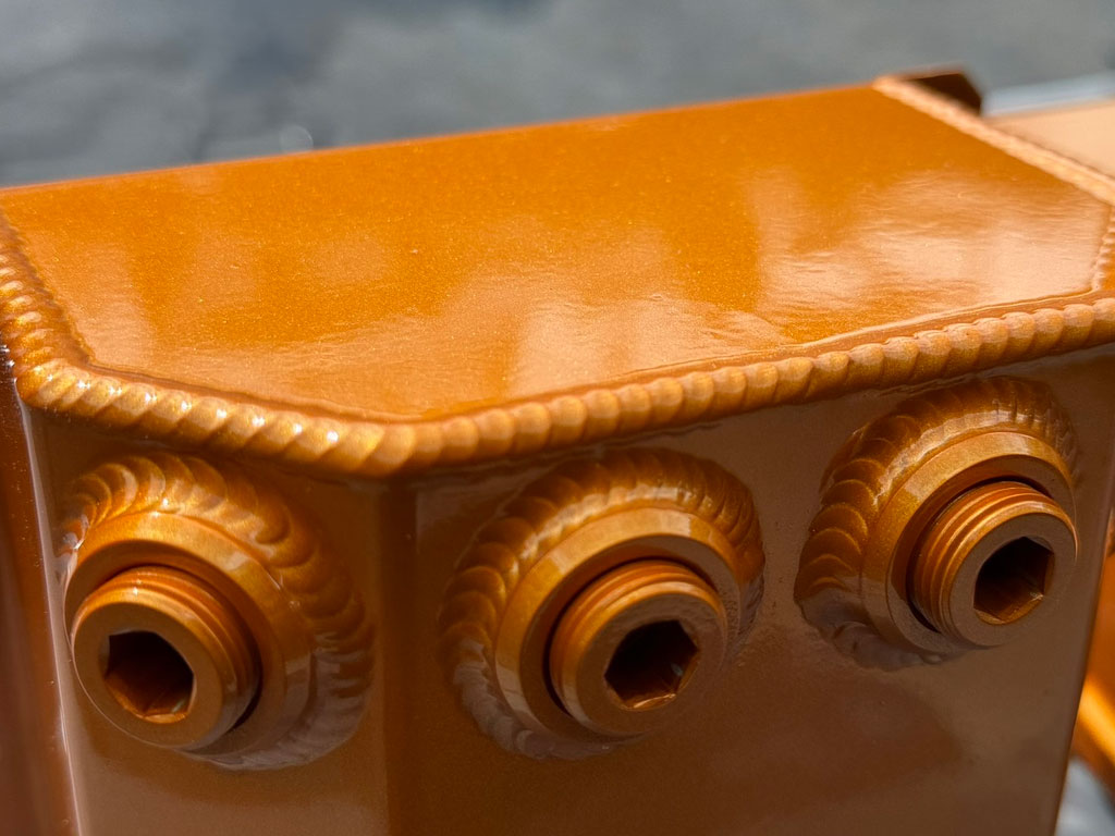 エンジンヘッドカバー